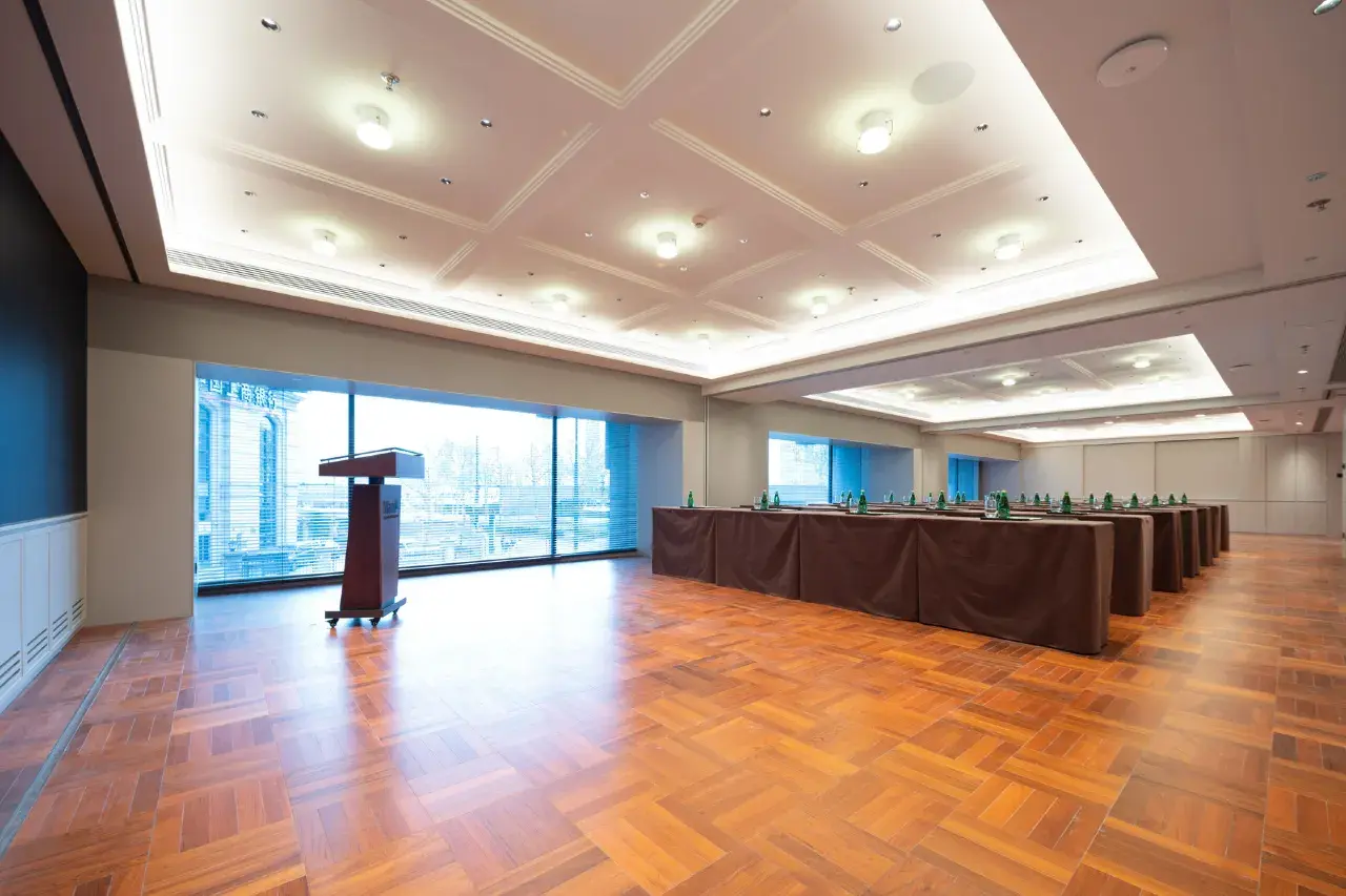 MaxX By Steigenberger on the Bund Shanghai - business (12)