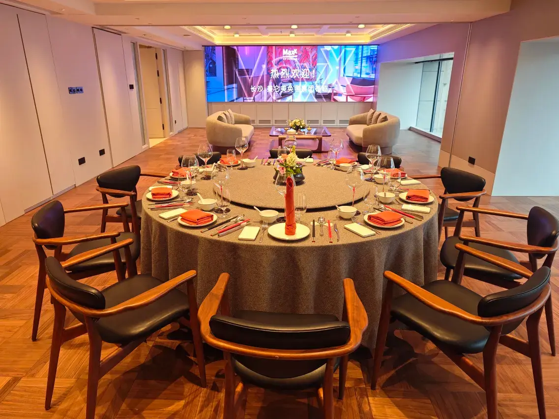 MaxX By Steigenberger on the Bund Shanghai - business (13)