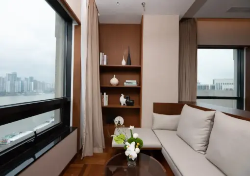 Shanghai Suite With River View